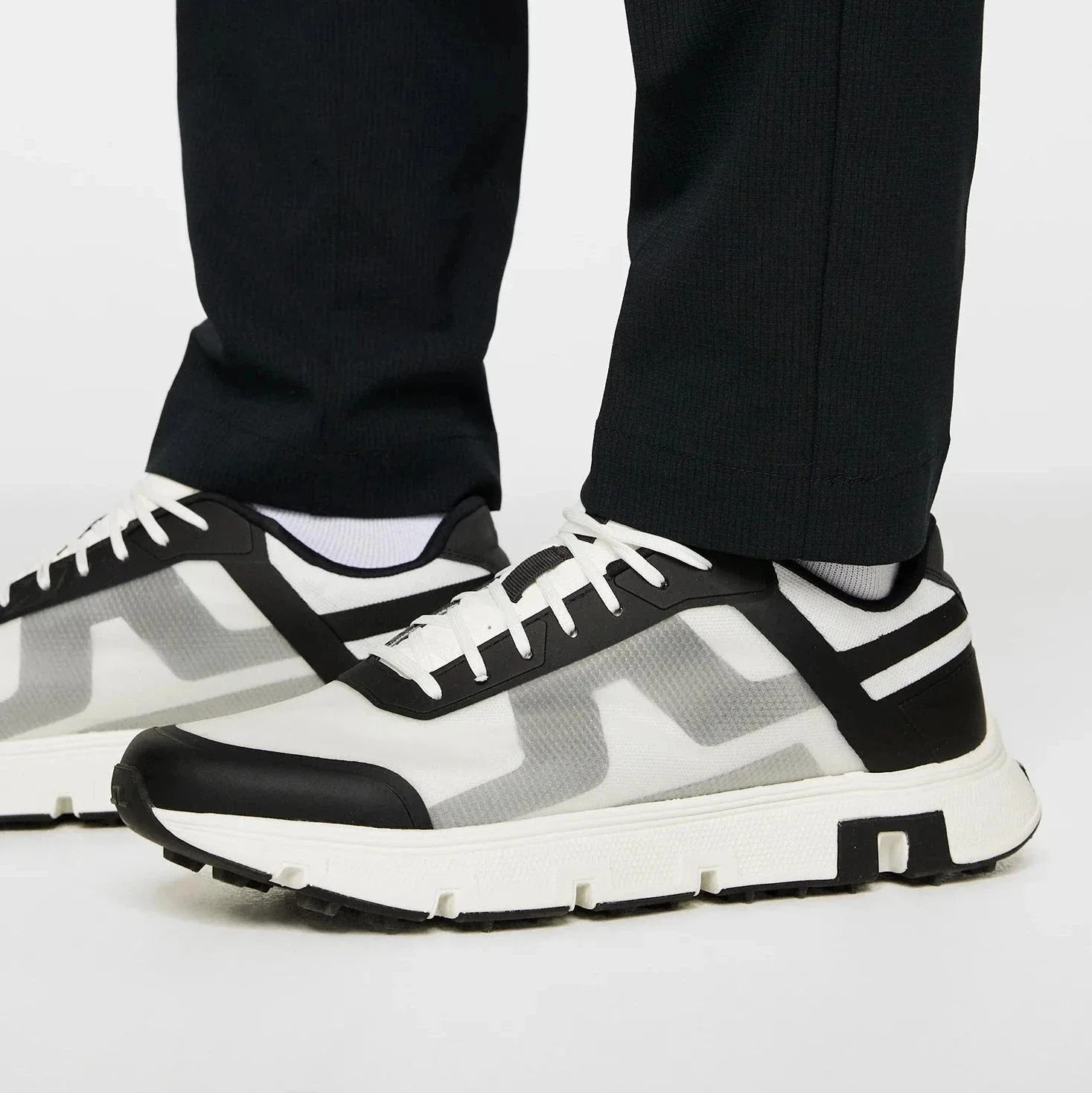 J.Lindeberg chaussure de golf Vent 500 Golf Sneaker Blanche et Noire