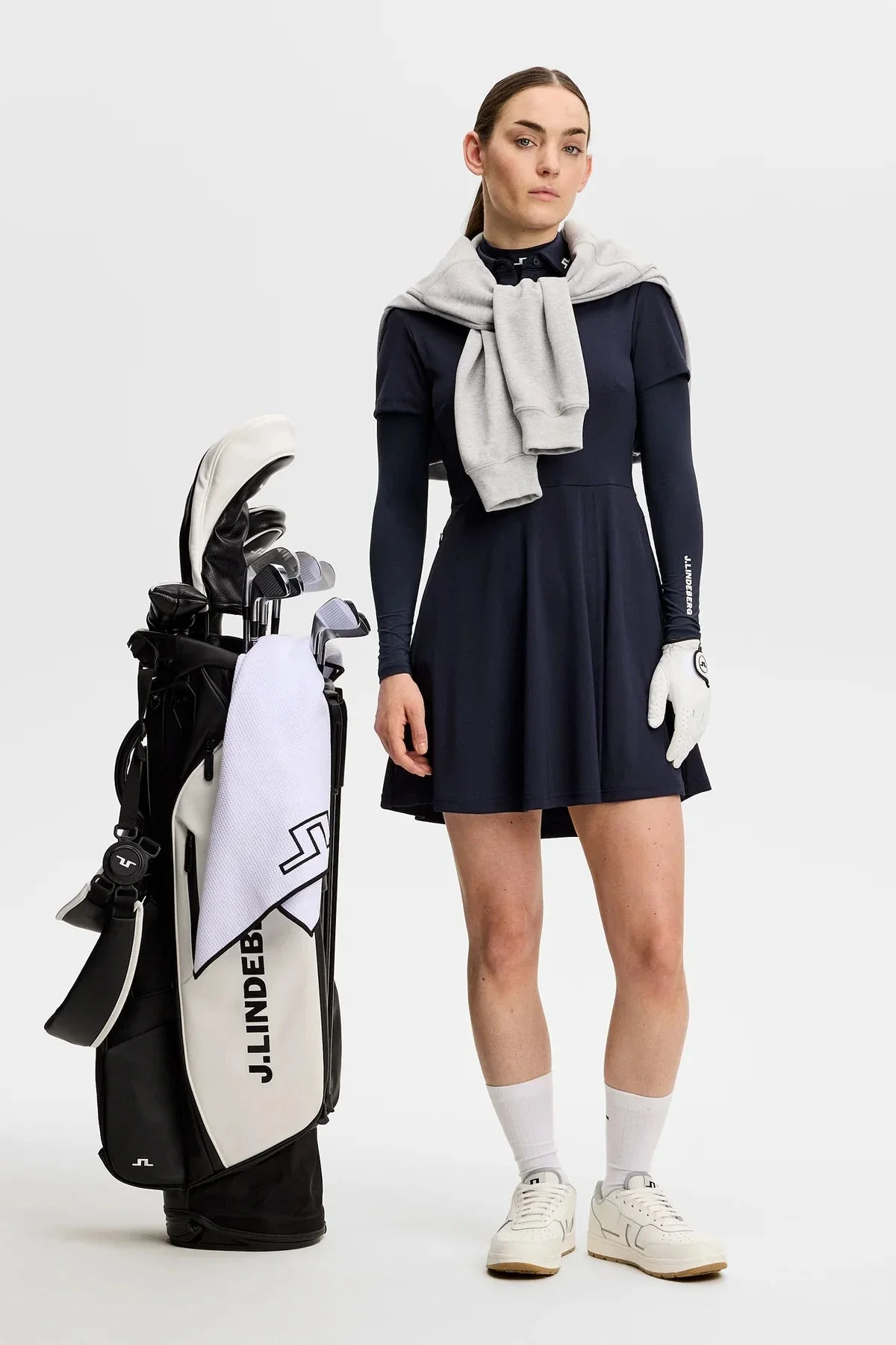 J.Lindeberg Robe Janna Navy - Image 4