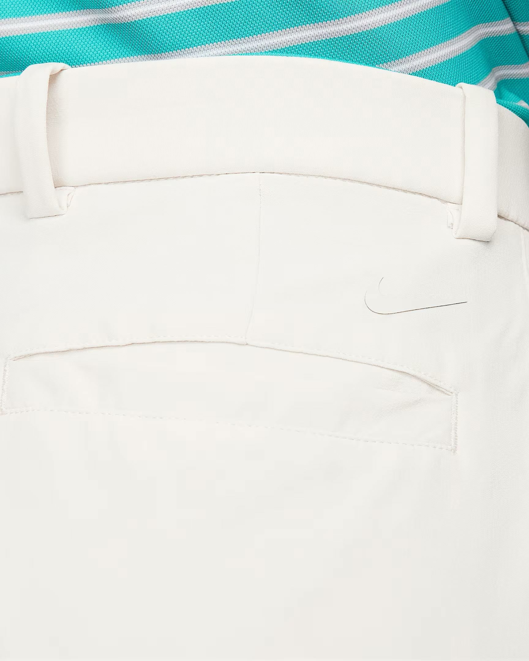 Nike Bermuda Dri Fit Beige - Image 5